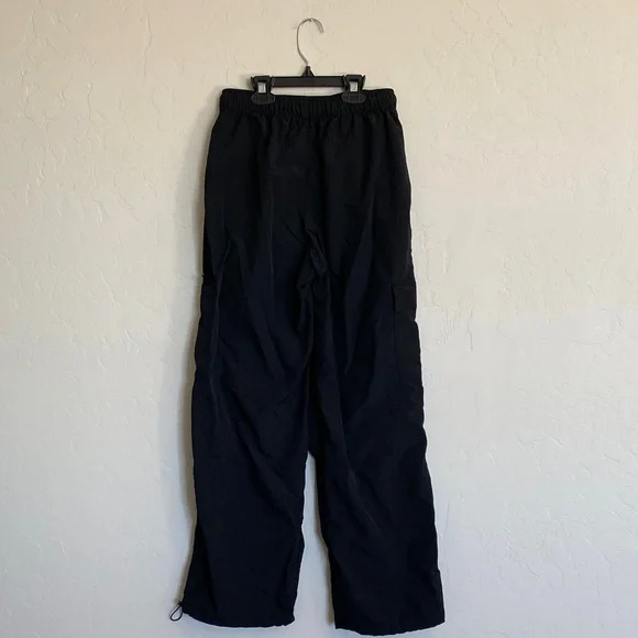 Junior Black Cargo  parachute pants - Picture 5 of 6